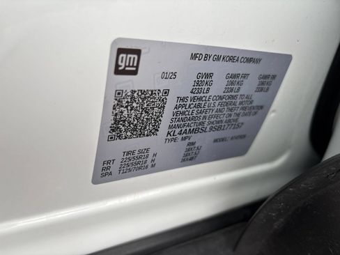 Used 2025 Buick Encore GX Preferred FWD image 29