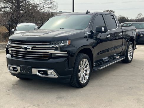 Used 2020 Chevrolet Silverado 1500 High Country w/ Technology Package image 5