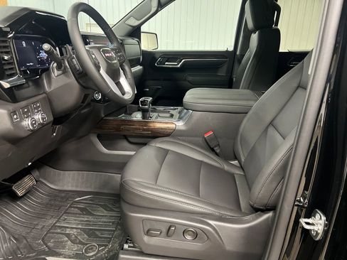 New 2026 GMC Sierra 1500 Elevation w/ Elevation Premium Package image 12