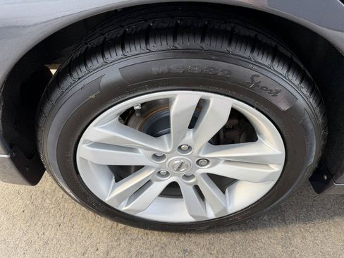 Used 2011 Nissan Altima 3.5 SR w/ 3.5SR Premium Pkg FWD image 21