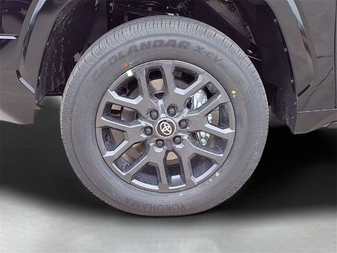 New 2026 Toyota Tundra Platinum AWD/4WD image 9