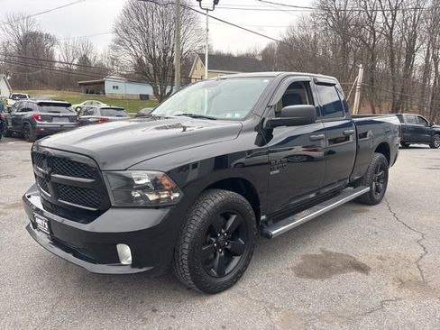 Used 2019 RAM 1500 Express w/ Express Value Package image 3