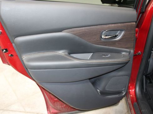 Used 2024 Nissan Murano Platinum image 23