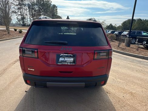 New 2026 Jeep Cherokee Laredo image 9