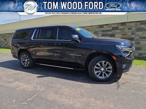 Used 2023 Chevrolet Suburban LS AWD/4WD image 1