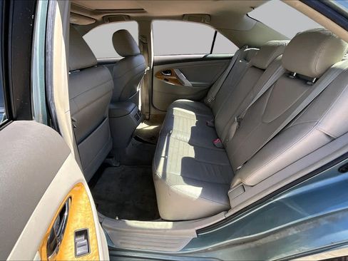 Used 2007 Toyota Camry XLE FWD image 18
