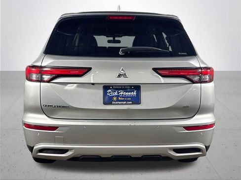 Used 2023 Mitsubishi Outlander SE image 7