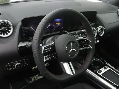 New 2026 Mercedes-Benz GLA 250 GLA 250 image 5