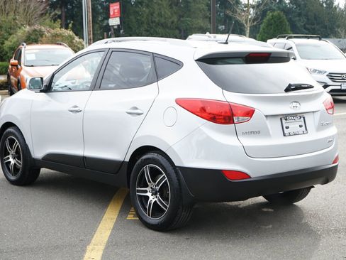 Used 2011 Hyundai Tucson GLS image 4