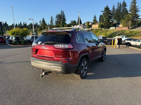 Used 2019 Jeep Cherokee Limited w/ Technology Group AWD/4WD image 2