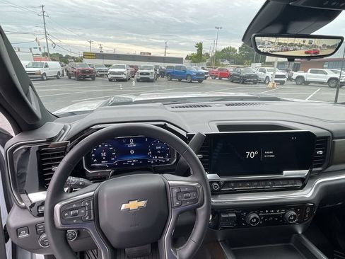 Certified 2025 Chevrolet Silverado 2500 High Country w/ High Country Premium Package AWD/4WD image 11