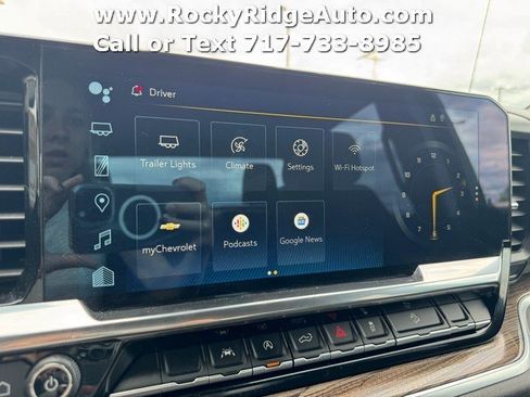 Used 2023 Chevrolet Silverado 1500 LT w/ Z71 Off-Road Package AWD/4WD image 21