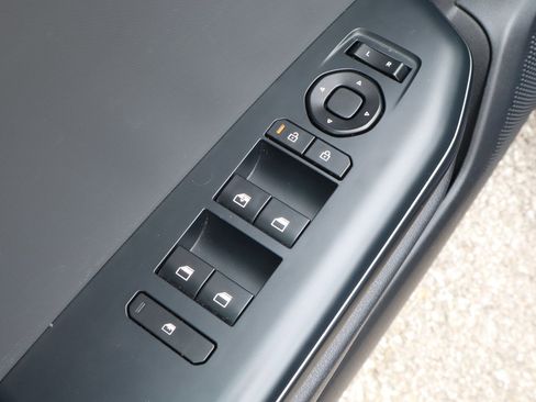 Used 2025 Kia K4 FWD image 14