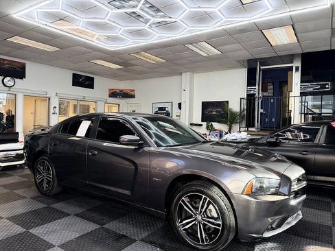Used 2014 Dodge Charger R/T AWD/4WD image 3