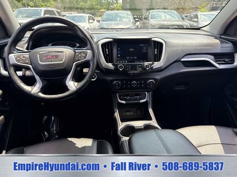 Used 2024 GMC Terrain SLT AWD/4WD image 24
