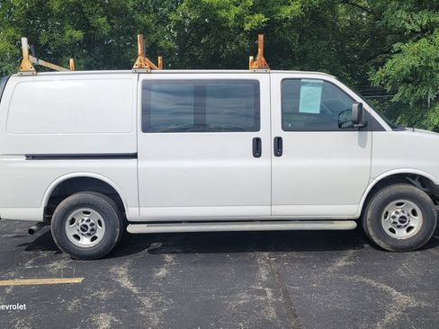 Used 2021 GMC Savana 2500 w/ Driver Convenience Package RWD image 7