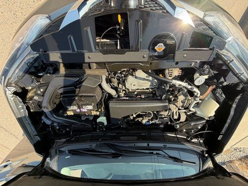 Used 2018 Nissan Rogue SV AWD/4WD image 20