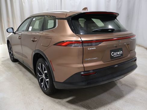 New 2026 Toyota Crown Signia image 6