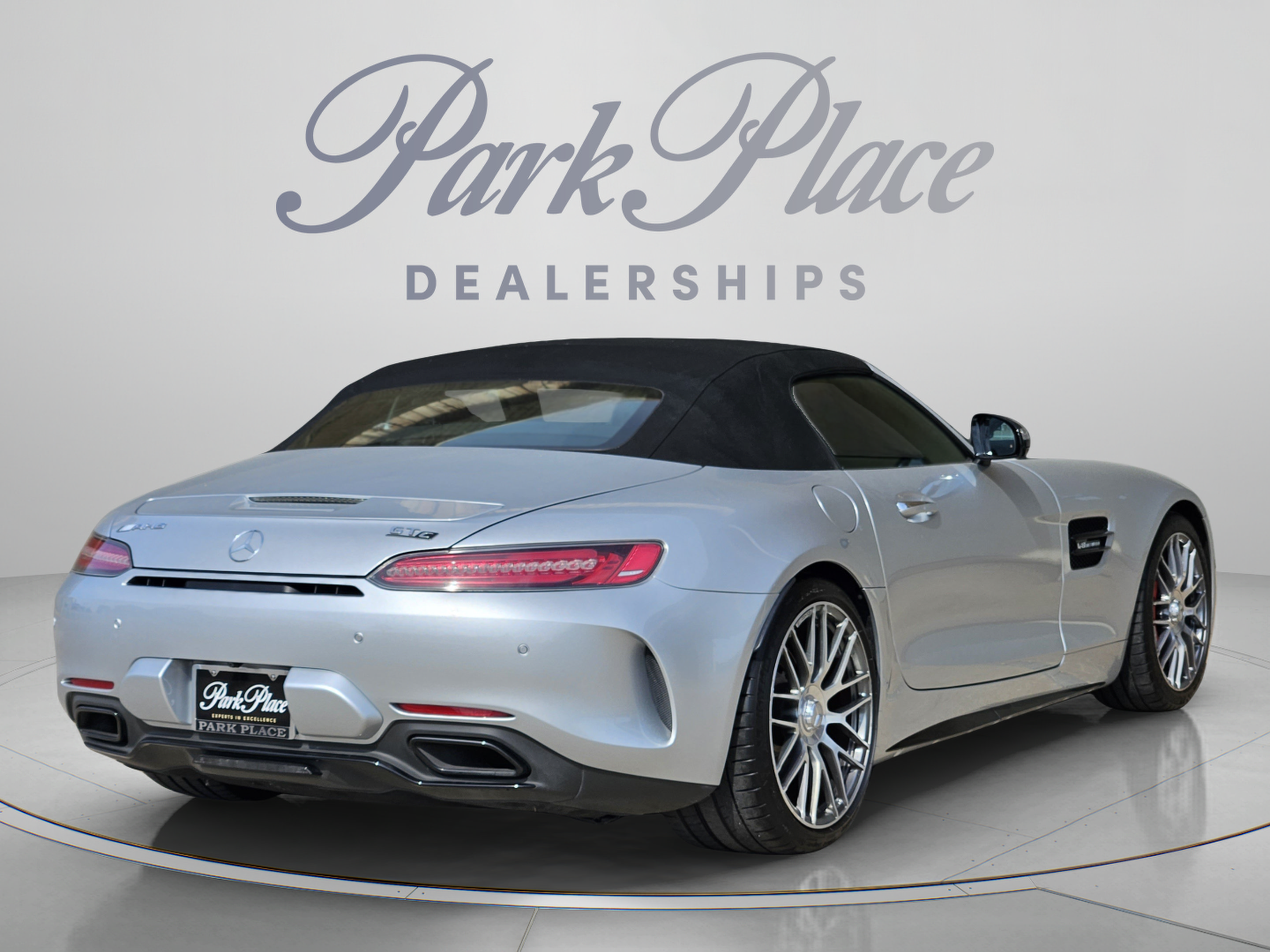 Used 2018 Mercedes-Benz AMG GT C image 6
