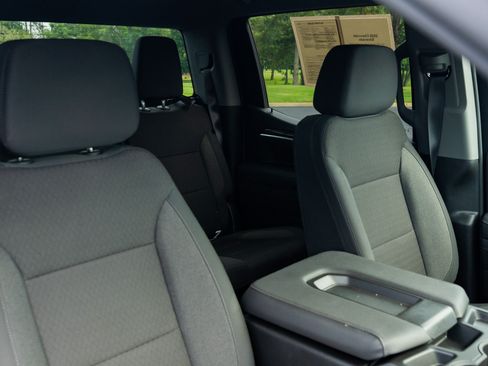 Used 2026 Chevrolet Silverado 1500 LT RWD image 19