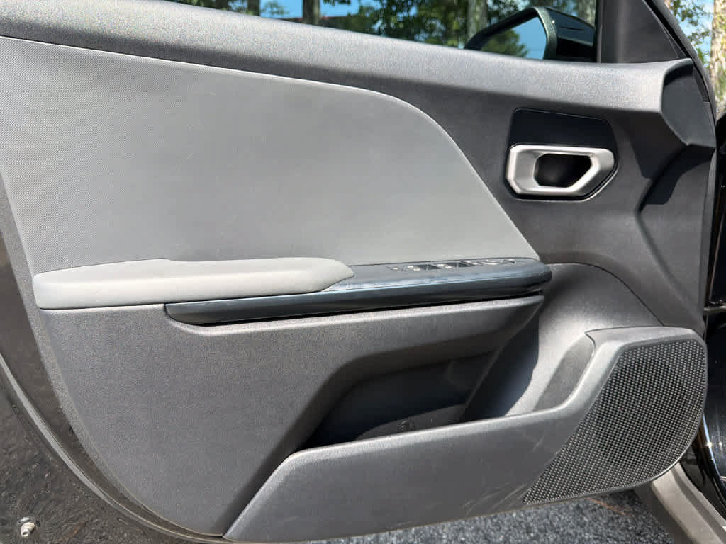 Used 2025 Kia K4 FWD image 10