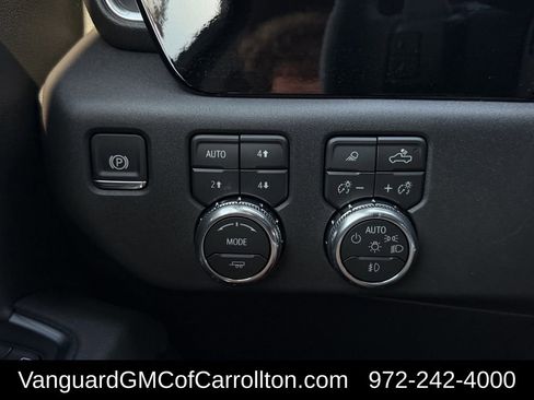 New 2026 GMC Sierra 1500 SLT AWD/4WD image 19