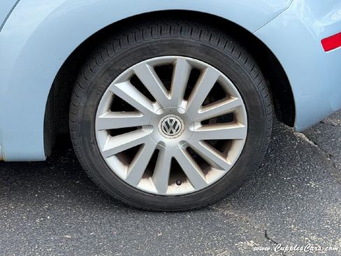 Used 2009 Volkswagen Beetle S FWD image 45