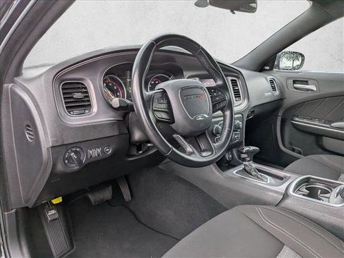 Used 2023 Dodge Charger SXT RWD image 10