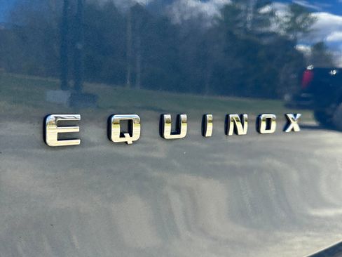 Used 2024 Chevrolet Equinox LT AWD/4WD image 26