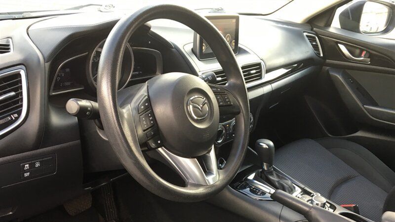 Used 2016 MAZDA MAZDA3 i Sport w/ Preferred Equipment Package FWD image 9