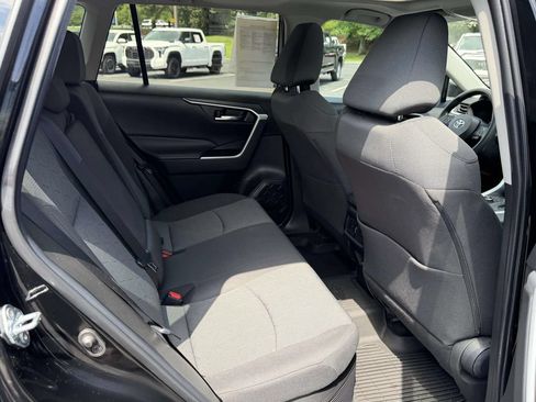 Used 2021 Toyota RAV4 XLE w/ Convenience Package AWD/4WD image 13
