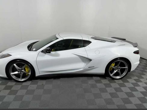 New 2025 Chevrolet Corvette E-Ray w/ ZER Performance Package image 10