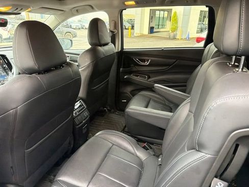 Used 2024 Subaru Ascent Limited w/ Technology Package AWD/4WD image 5