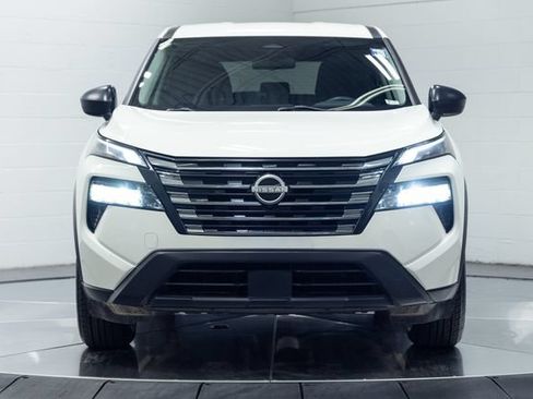Used 2024 Nissan Rogue S AWD/4WD image 5