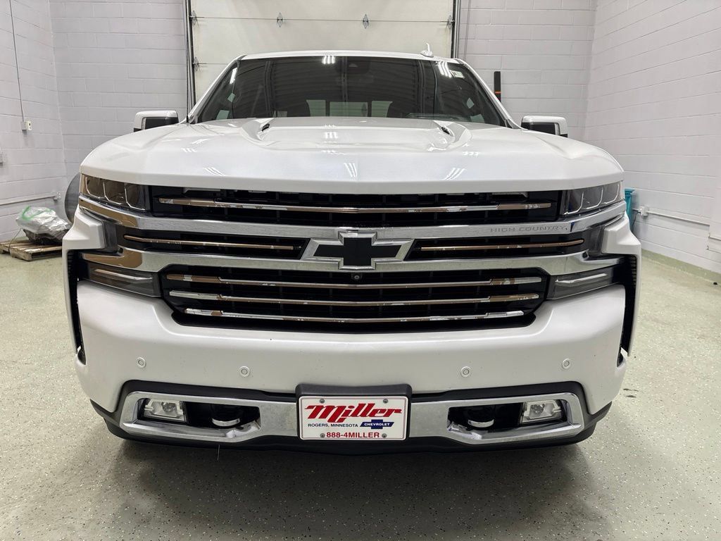 Used 2021 Chevrolet Silverado 1500 High Country w/ Technology Package AWD/4WD image 10