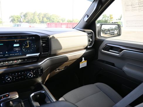 Used 2024 Chevrolet Silverado 1500 RST RWD image 28
