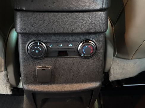 Used 2013 Ford Explorer XLT AWD/4WD image 22