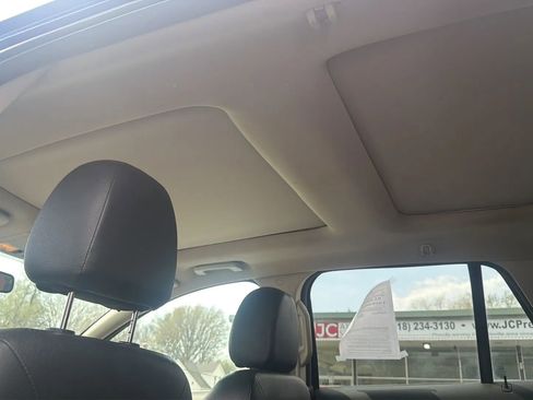 Used 2013 Ford Edge SEL image 11