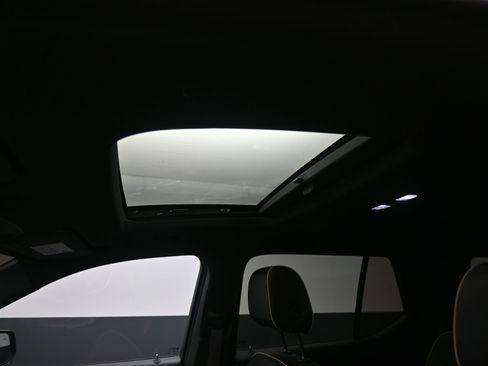 Certified 2023 Chevrolet Traverse Premier w/ Redline Edition image 14