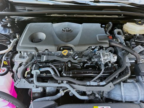 Used 2025 Toyota Camry XSE FWD image 30