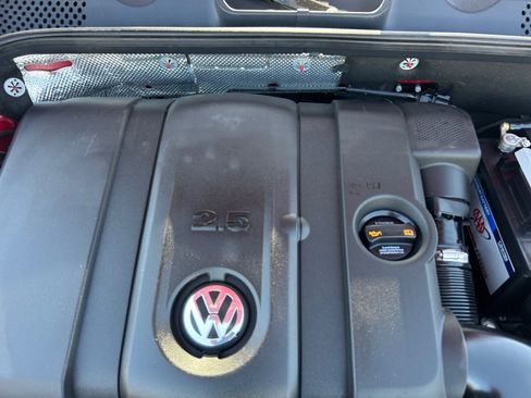 Used 2012 Volkswagen Beetle 2.5 FWD image 21