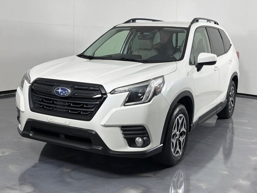 Used 2022 Subaru Forester Premium AWD/4WD image 10