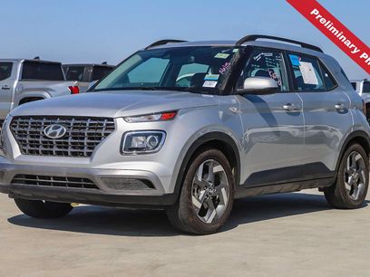 Used 2021 Hyundai Venue SEL w/ Cargo Package