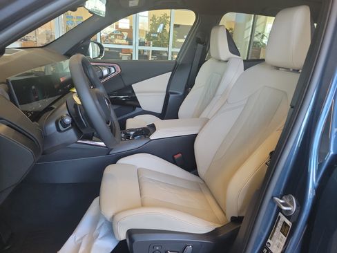 New 2026 BMW X3 xDrive30 w/ Convenience Package image 4