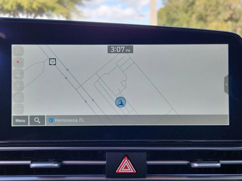 Used 2025 Hyundai Elantra SEL image 20