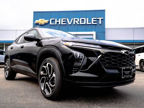New 2026 Chevrolet Trax RS w/ Driver Confidence Package FWD image 1