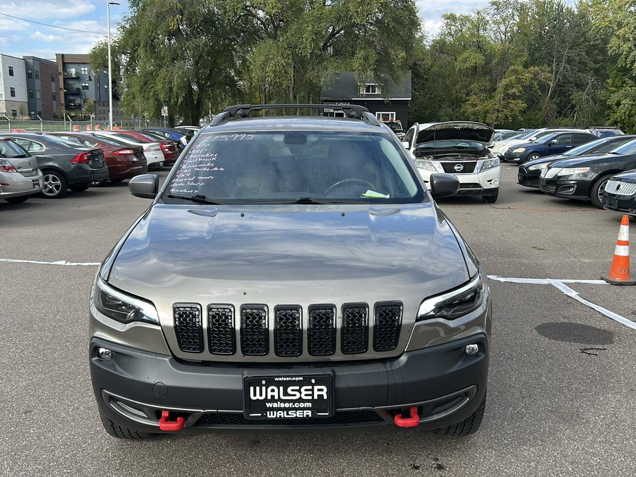 Used 2020 Jeep Cherokee Trailhawk w/ Cold Weather Group AWD/4WD image 2