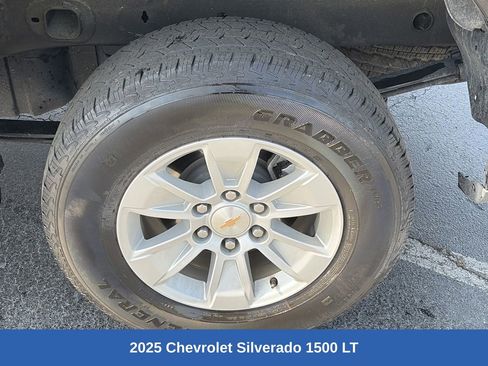 Used 2025 Chevrolet Silverado 1500 LT AWD/4WD image 9