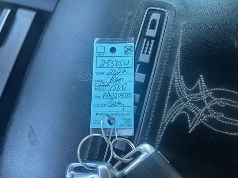 Used 2022 RAM 1500 Limited w/ Body Color Bumper Group image 29