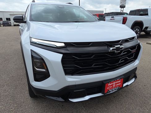 New 2026 Chevrolet Equinox RS AWD/4WD image 11